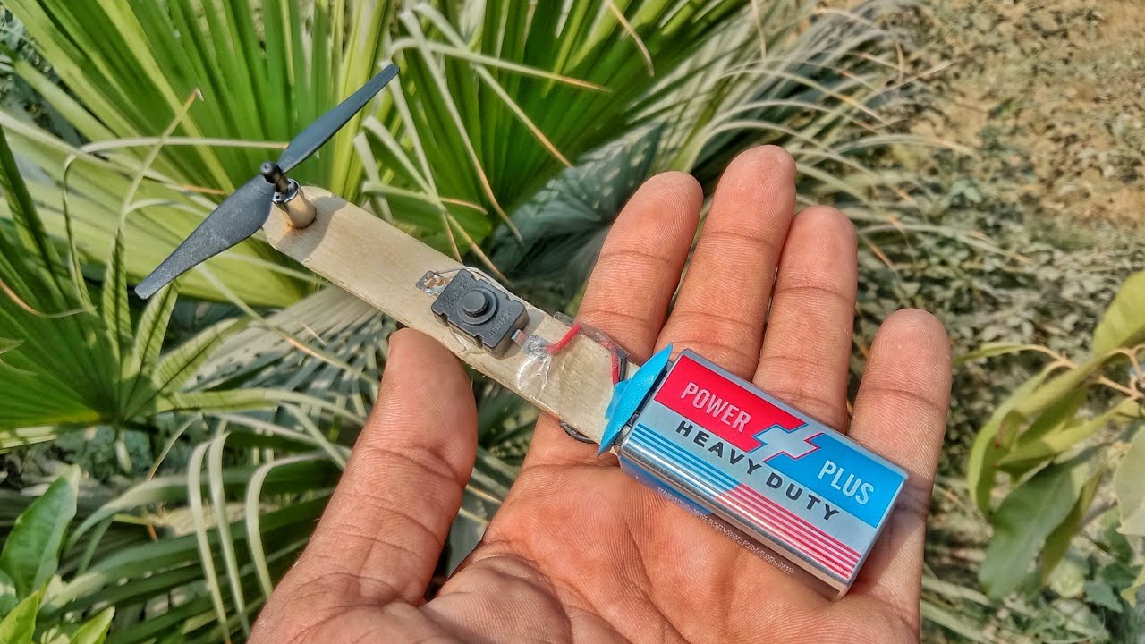 How to make Hand Fan | How to make dc fan at home .Easy diy fan 