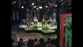 Irish traditional music :"The Chieftains" play a medley. chords