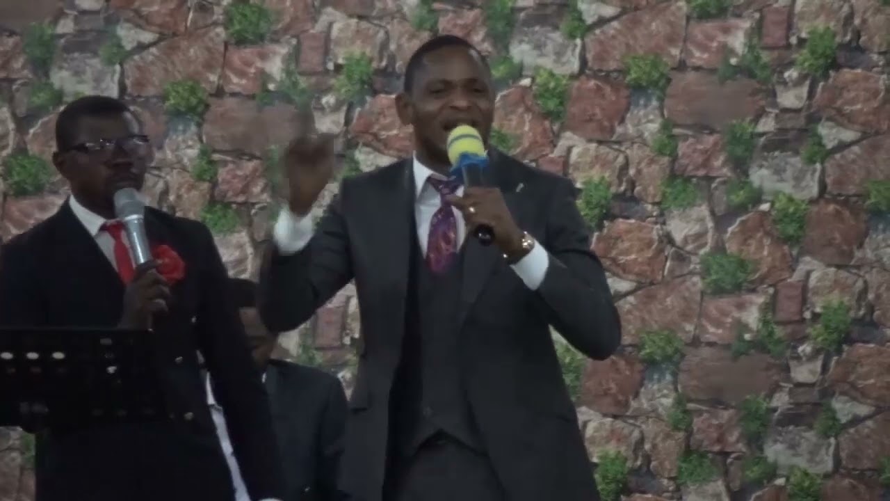 Psaumes 41 avec Pasteur Daniel mutombo