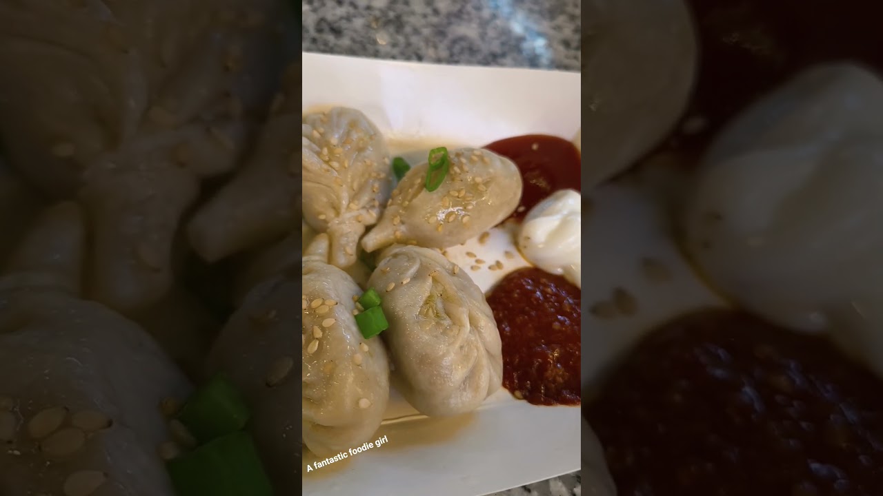 Momos 