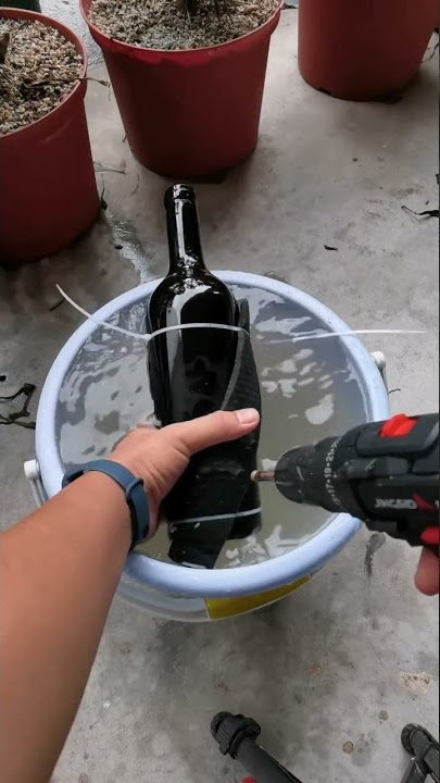 Trik cerdas untuk melubangi botol kaca#tips #DIY #mossrose