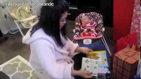 VLOG: Skylar's First Christmas, Boxing Day & NYE dinner at Parents (Dec 25, 26, 29, 31, 2013)