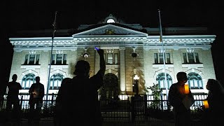 Tri-Citians gather to mourn late Supreme Court Justice Ruth Bader Ginsburg