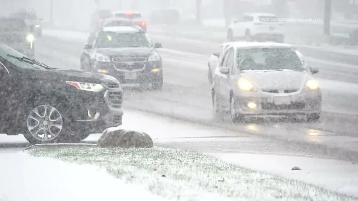 Winter storm hits Springboro, Ohio with heavy snow