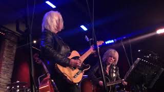 Lucinda Williams "World Without Tears" 3rd John Henry's Friends Benefit (NYC, 2 Dec. 2017)