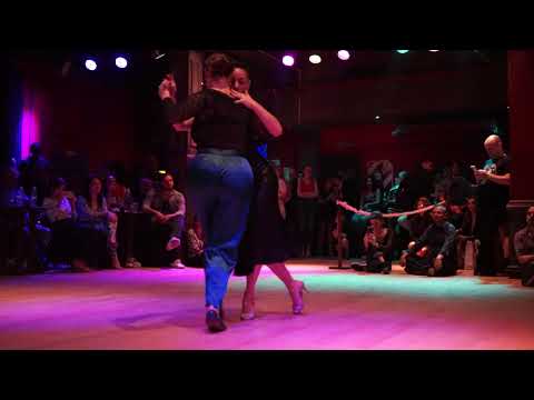 Silvina Valz & Victoria Ramirez - "Nada Mas" by Juan D'Arienzo 1/3