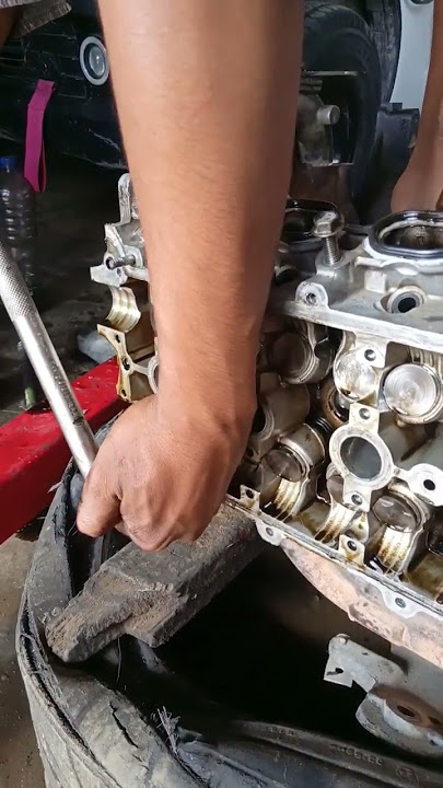 kerja bongkar mesin mobil #shorts #video #aceh #kerja #bongkar #mesin #mobil #bengkel #perbaikan