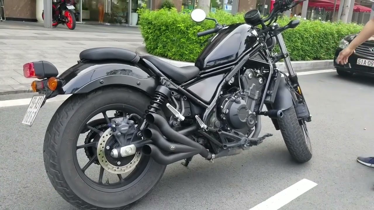 セール中　新品 ホンダレブル1100用マフラー gem speed製 V1