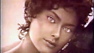 Shalom Harlow - Interview (Main Floor)
