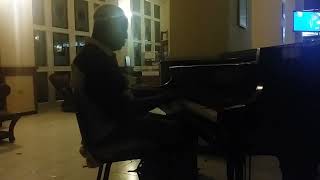 Havana Da Otel De Sadece Piyano Ile Çalan Hasta Siempre Comandante Yi Birde Böyle Dinleyin Mükemmel