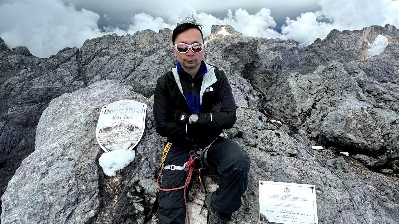 CARSTENSZ PYRAMID (Puncak Jaya)