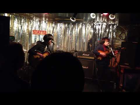The Nealies/マージー河のシリーガール