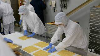 製麺所の裏側に迫る！札幌ラーメンの麺を大量生産する北海道の製麺工場に密着！
