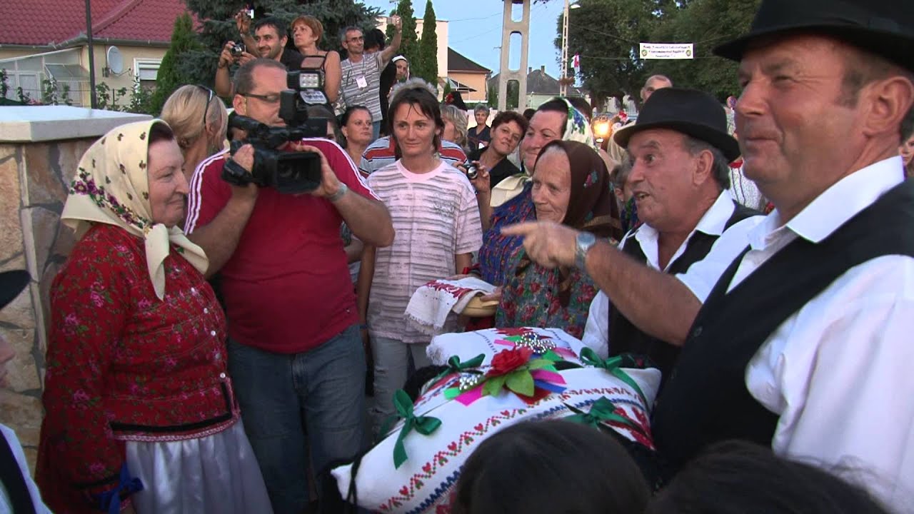 Ajaki lakodalmas,2011