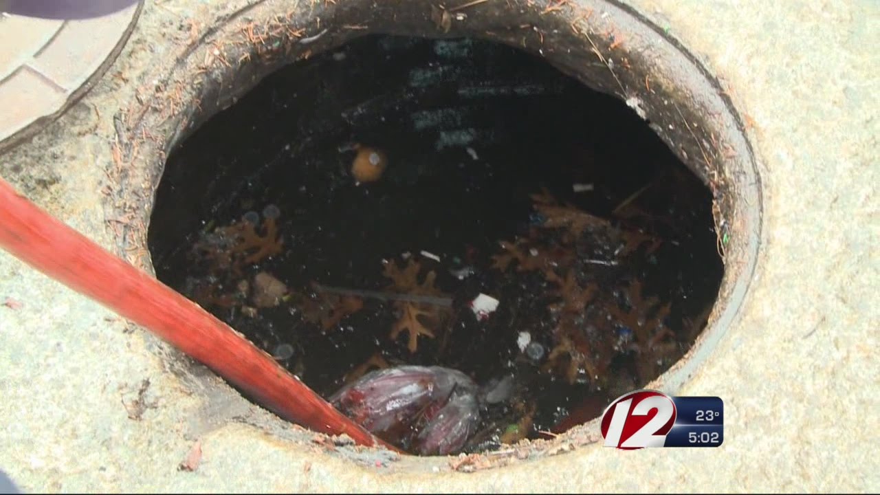 Crews Clearing Storm Drains to Prevent Flooding - YouTube
