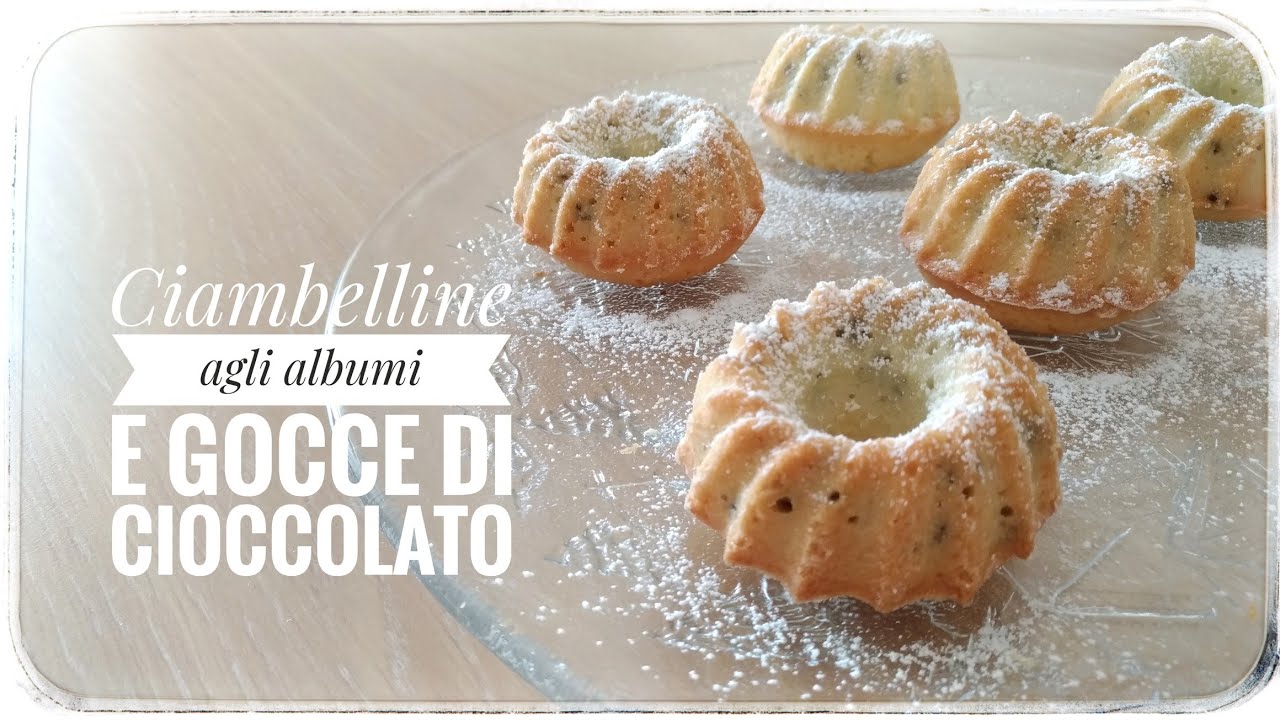 Ciambelline agli albumi e gocce di cioccolato