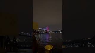 روعة جسر البوسفور في الليل