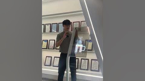 30inch Touch Transparent OLED Kiosk RK-O30-LTP6-K with white color demo in CEOLED show room