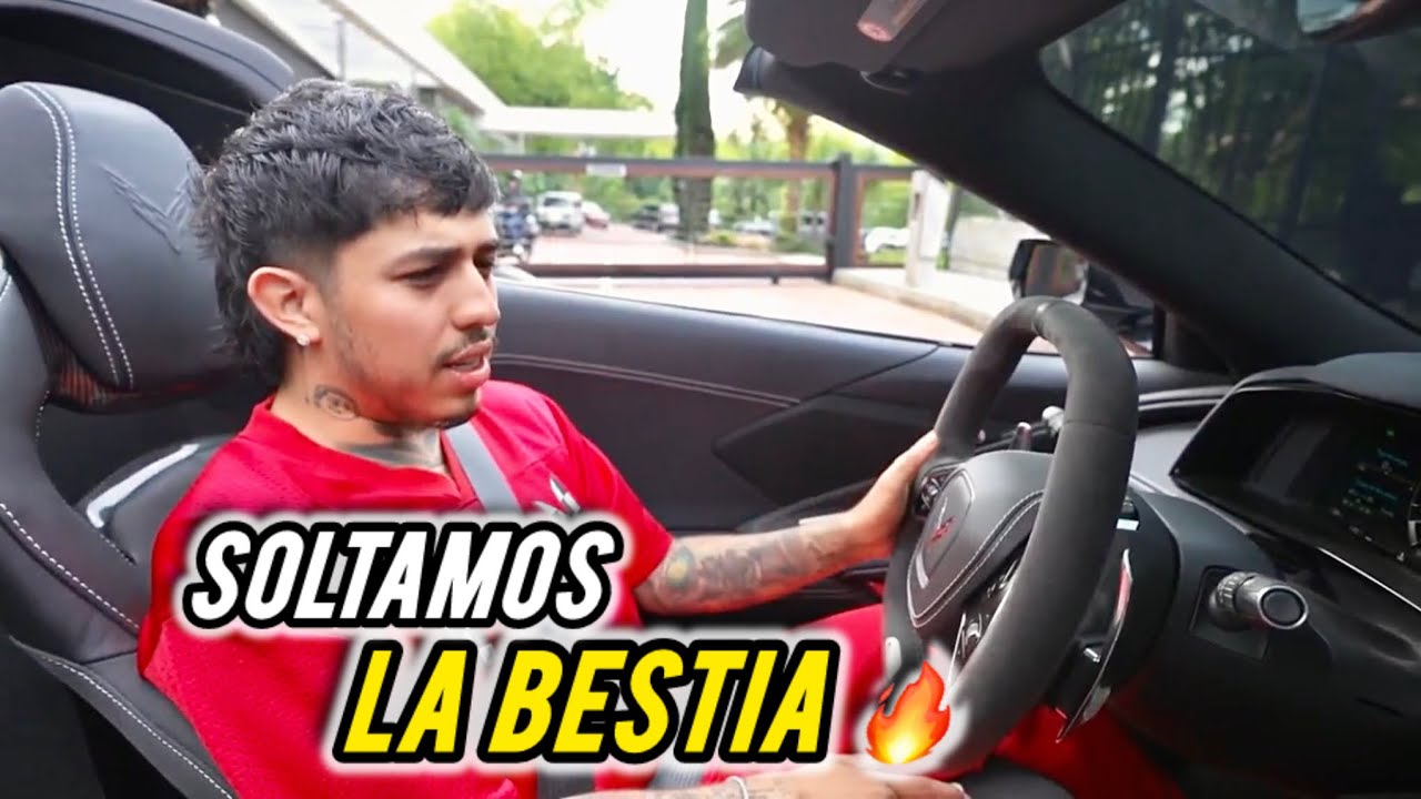 WESTCOL PASEANDO POR MEDALLO EN SU NUEVO CORVETTE