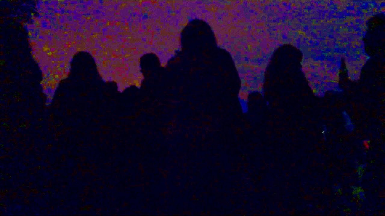 BERLIN-22.5.2021-24- EINE ABSOLUT NICHT WILLKOMMENE BLAULICHT-VARIANTE .... DAS ENDE HIER NAHT ...