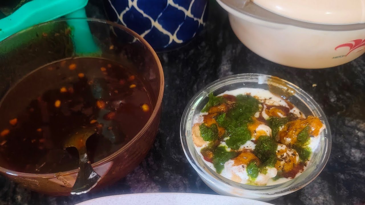 होली spical दही बड़ा😋😋😋पूरा दिन निकल गया भाग गम भाग में 😰