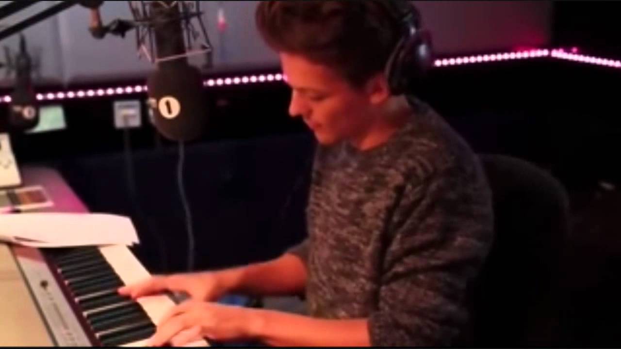 Louis playing How to Save a Life on the piano (For 10 mins) - YouTube
