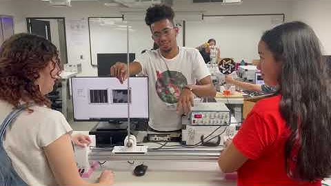 Péndulo Invertido - Proyectro Instrumental 1 Universidad EAFIT - Pendy Pendulus