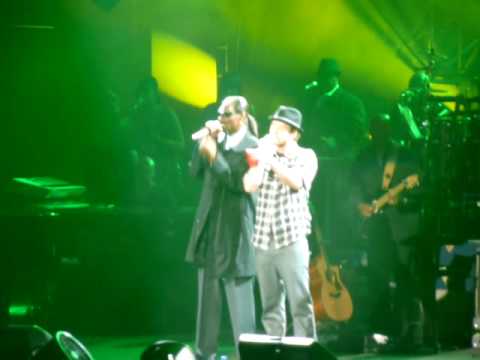 JT & Snoop Signs