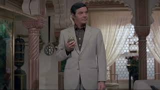 Kamal Khan theme - 007 : Octopussy - Music by John Barry