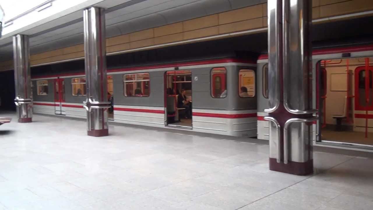 Metro Praha / Prague at station Lužiny Linka B HD