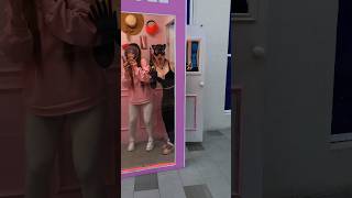 Nancy just took photos.. 😱👀 #cosplay #funny #pranks #ruiva #catwoman #strangerthings #nancywheeler