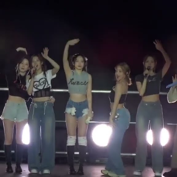 Jihyo & nayeon combo twerks 😂😭 #twiceedit #kpopedit