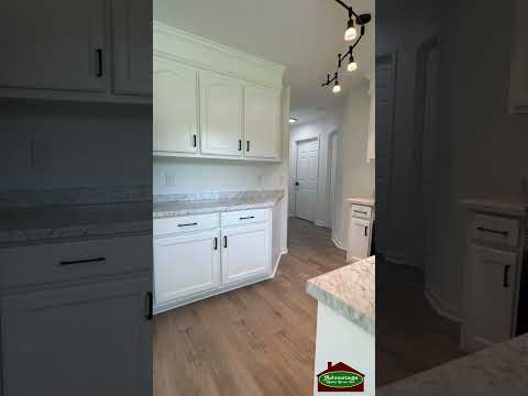 3330 Denton Circle, Dalzell, SC home video tour