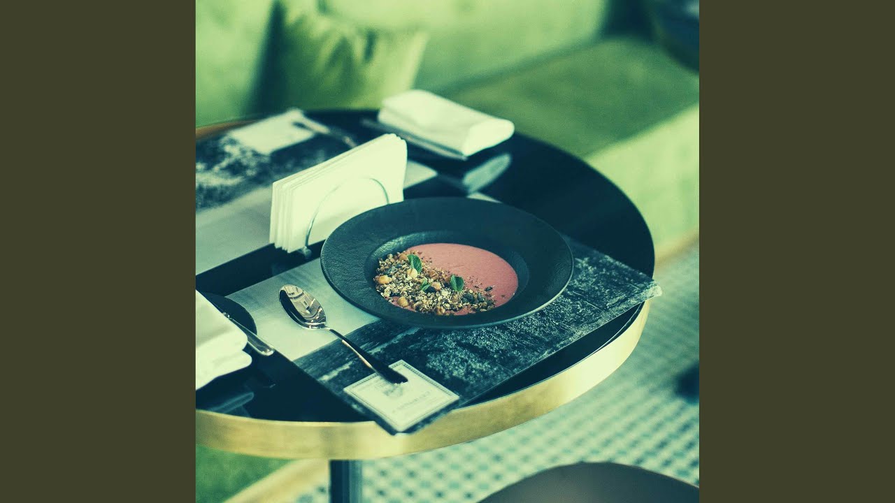 Hot Backdrops for Dinner Parties