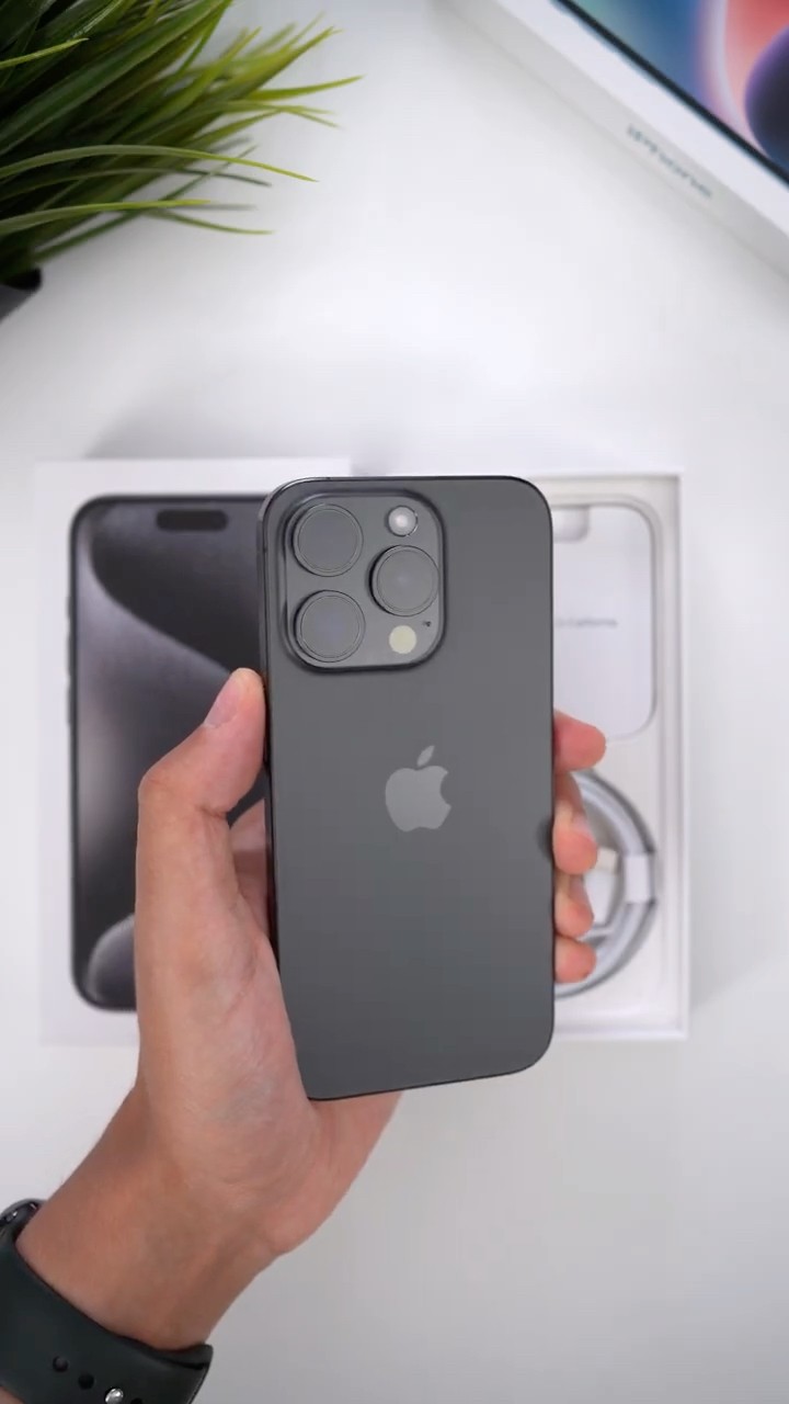 iPhone 15 Pro (Black Titanium) Unboxing #iphone #iphone15pro