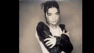 Björk - Human Behaviour live at Shepherd's Bush Empire (1997) (FM audio) (7/7)