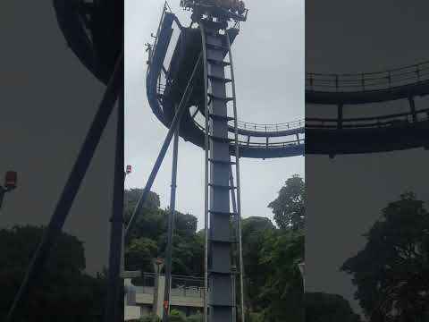 Alton Towers. Triller ride - Oblivion #oblivion #altontowersresort #ukmallu #travel