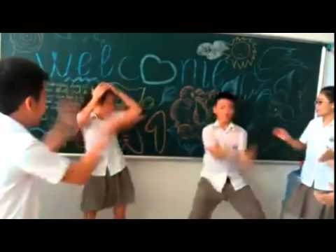 Khai giảng năm học 2013- 2014 PT Đoàn Thị Điểm Ecopark lớp 7A1 - youtube