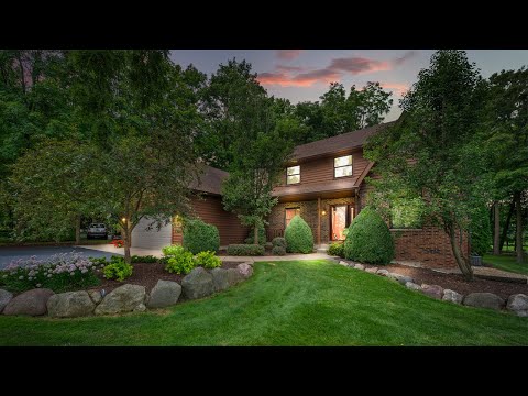 3033 Greenwood Acres Dr, DeKalb, IL home video tour