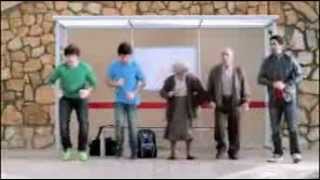 Snickers  Bus Stop  Don't Stop  إعلان سنكرس  موقف الباص  لا توقف