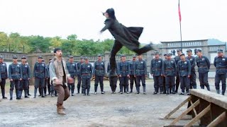 The boy looked down on the Chinese army and was taught a lesson by the kung fu girl