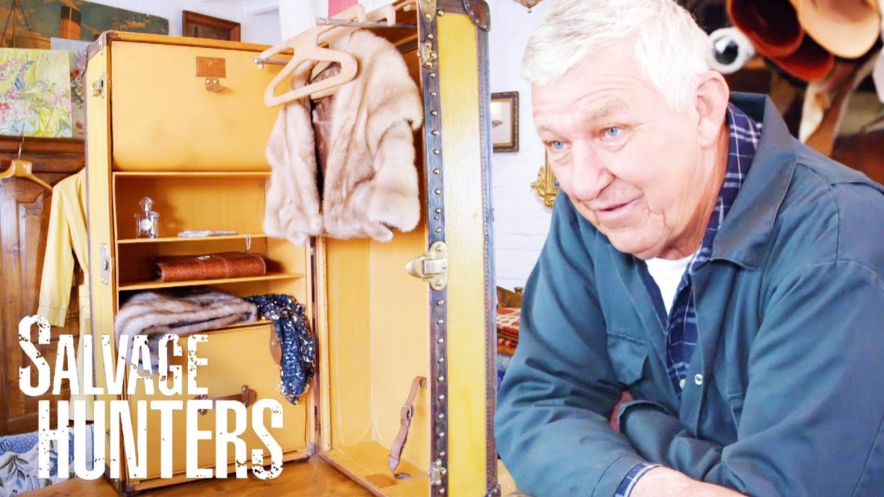 Toronto man finds 120-year-old vintage Louis Vuitton trunk in grandmother's  basement - Toronto