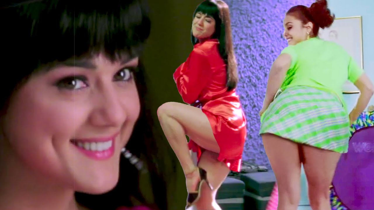 Preity Zinta Hot Legs New 4K Video Best Edit Ever - YouTube
