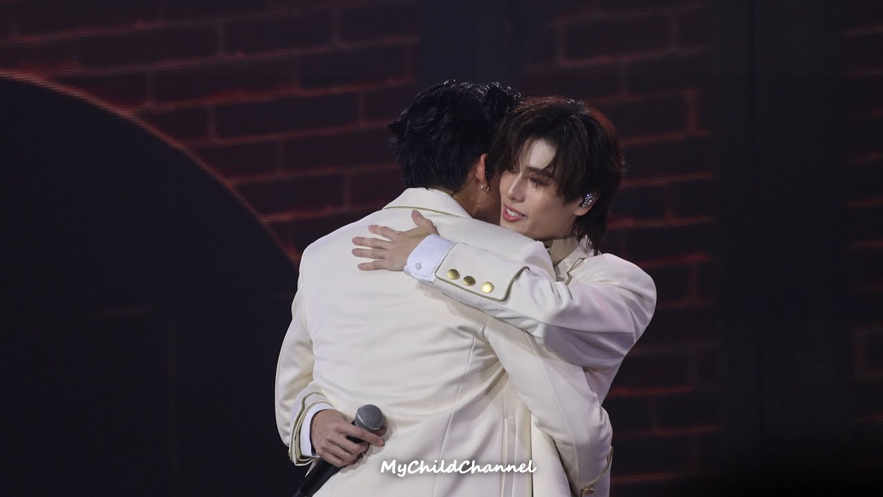 PondPhuwin - ช่วงดูแฟนโปรเจคl POND PHUWIN RENDEZVOUS FANCON #PondPhuwinFanconD1