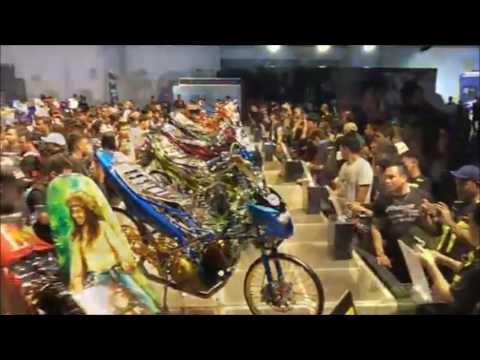 RAIDER R150 Motor show 2017 - YouTube