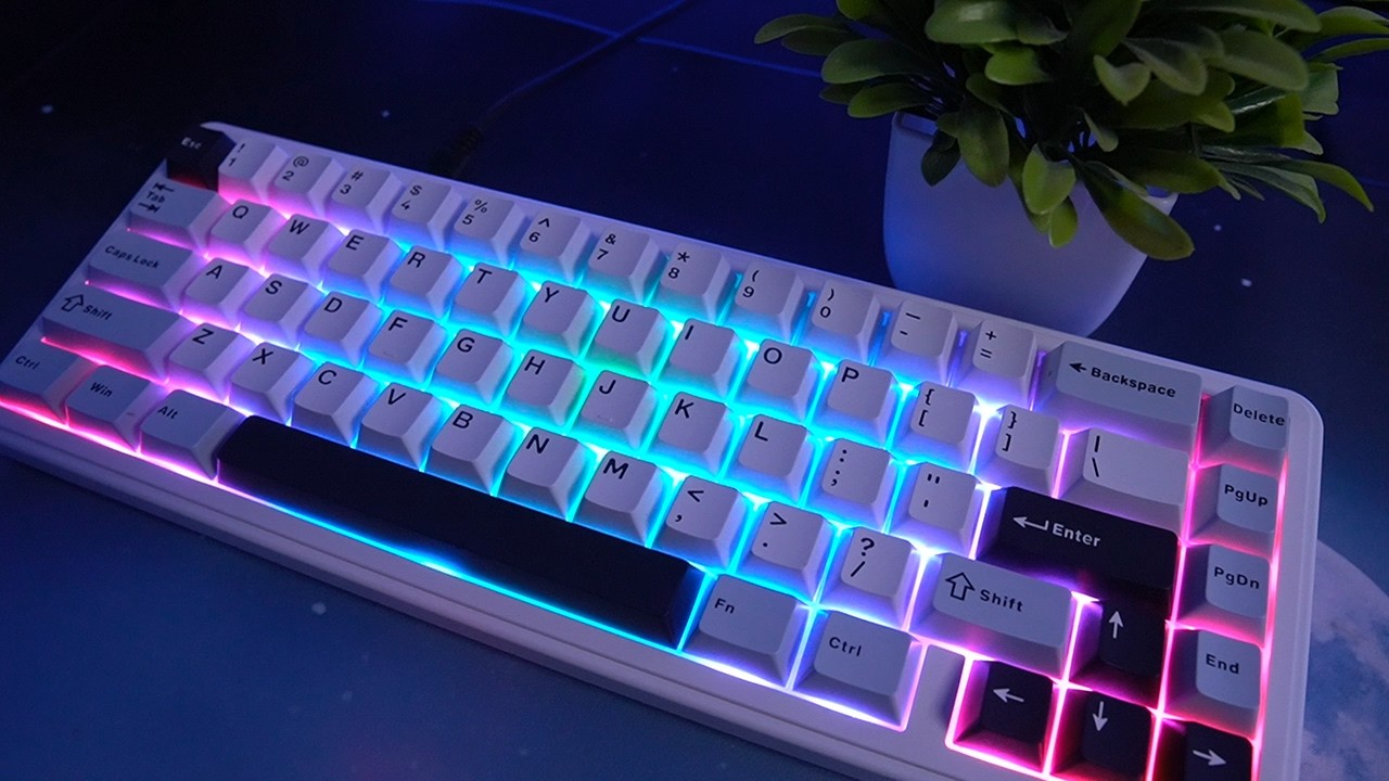 [Chill ASMR] late night keyboard asmr with rgb lights ☁️ - YouTube