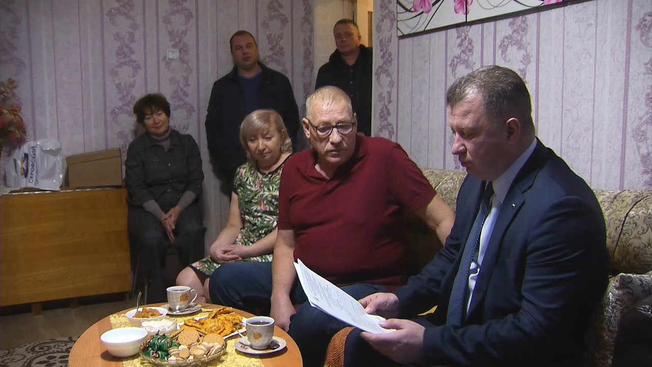 Проблема с водой на Вятчино решена. Жители поблагодарили главу В.Сизикова #серовтв #серов #твсеров