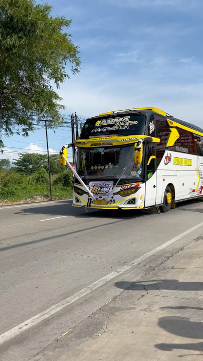konco mesra “RAHMA” #telolet #basuri #bustelolet #buspariwisata