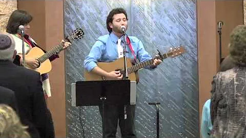 "Bar'chu (Siegel)" (Song 4 of 16) from Shabbat Unp...