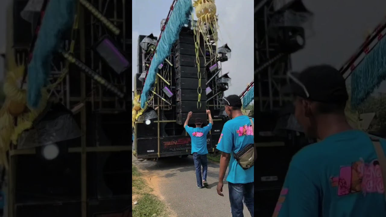 pesona karnaval desa kunir sulang rembang 